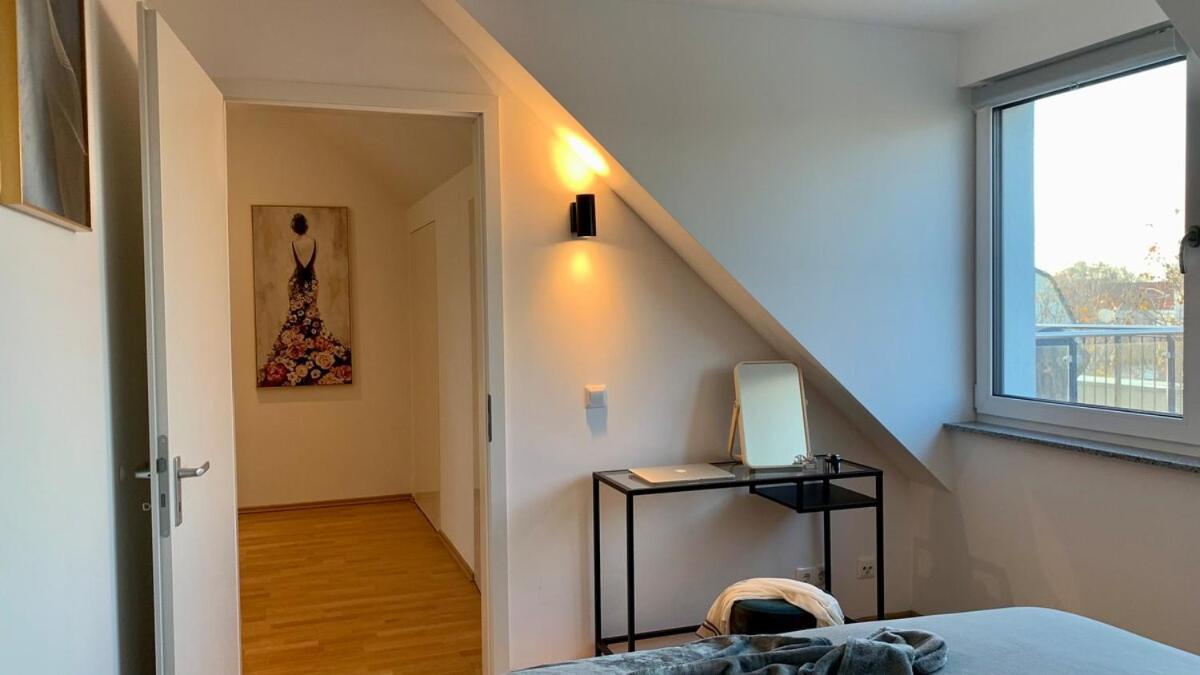 Luxury Penthouse Jacuzzi, Pool Table, Bbq & Desks Berlijn